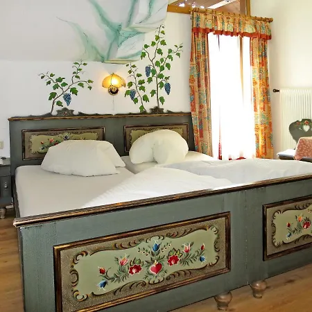 Heisenhaus-2 By Interhome