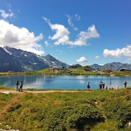 Heisenhaus-2 By Interhome Lejlighed Ramsau im Zillertal